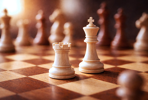 Turm schützt den König